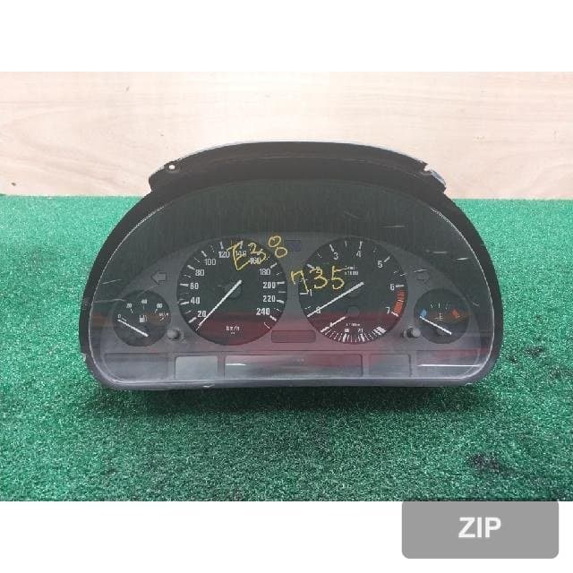 BMW 735 2003 — приборная панель 6211-8 352 029
