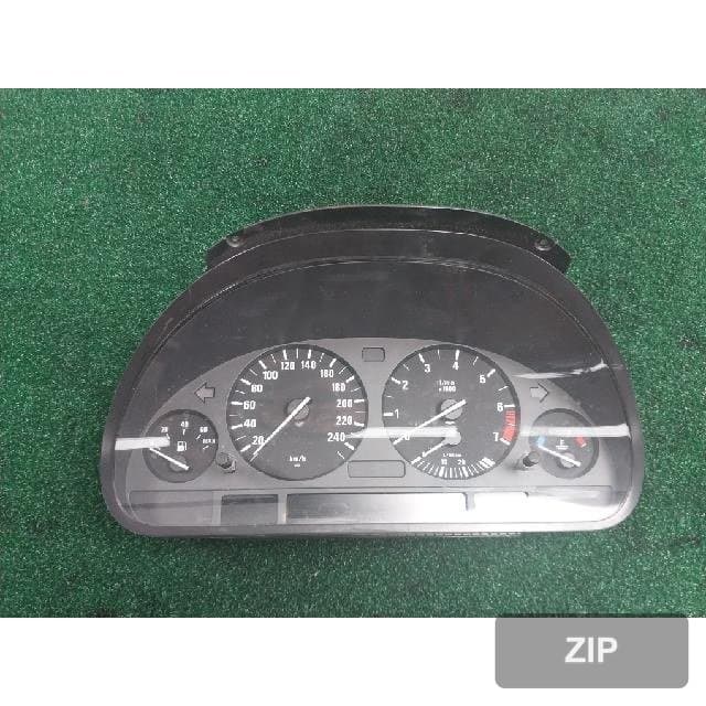BMW 740i 2000 — панель приборов 87 001 294