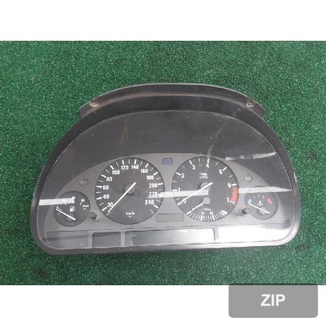 BMW 740i 2000 — приборная панель 87 001 294