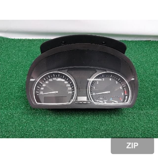 BMW 2.0d 2004 — панель приборов 6211-3 413 125