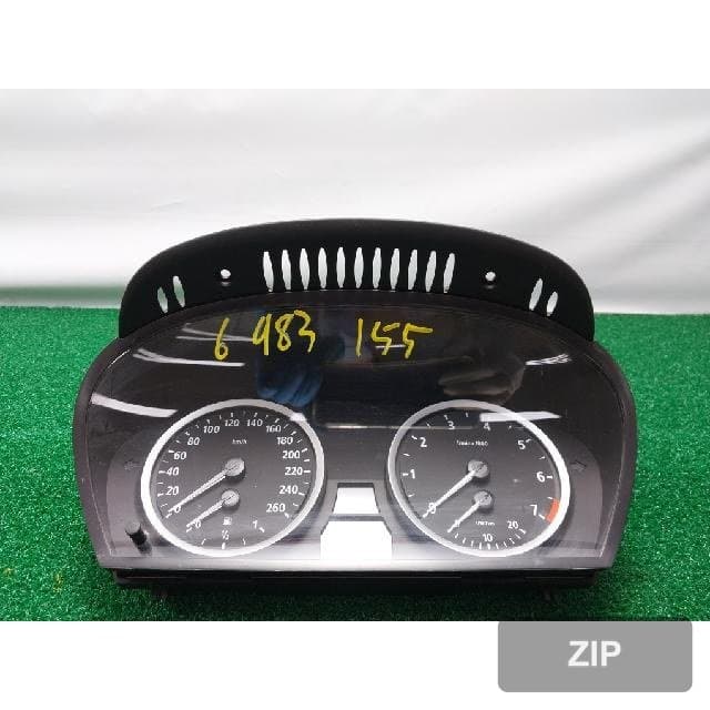 BMW 528i sedan 2007 — панель приборов