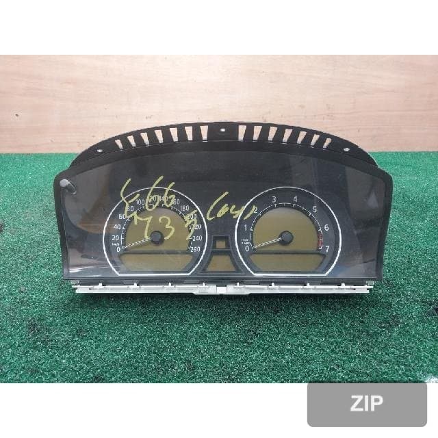 BMW 735i 2004 — приборная панель 6211-6 946 842