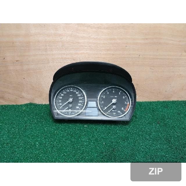 BMW 328i Sedan 2008 — приборная панель 9166856-02