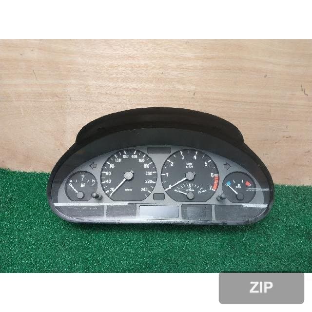 BMW 320i 2002 — комбинация приборов 6211-6 915 238
