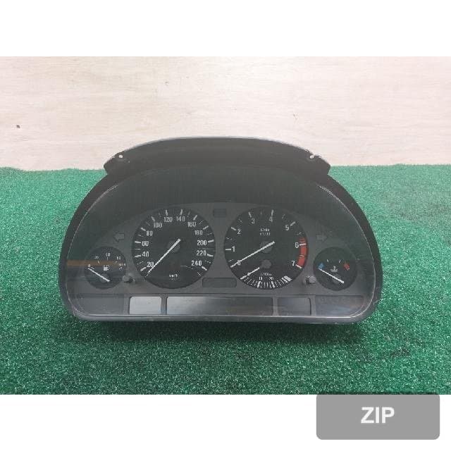 BMW 740i 2000 — панель приборов 87001294