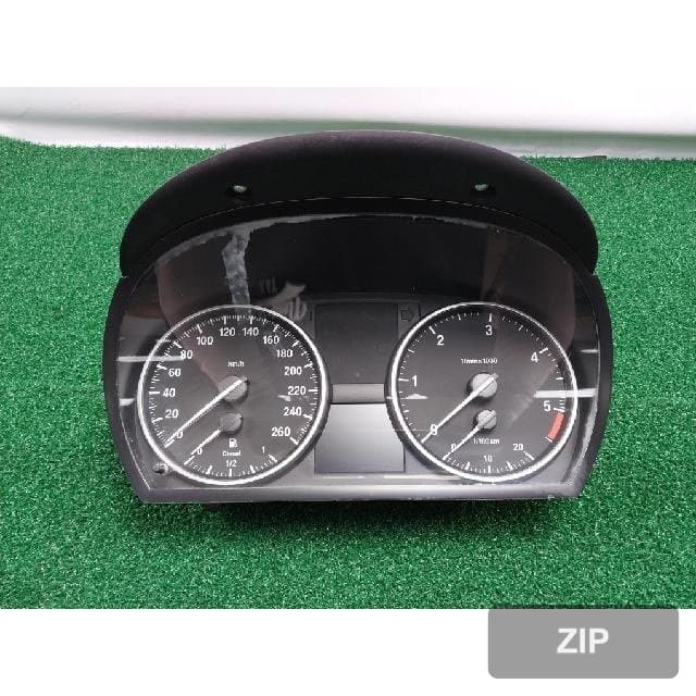 BMW 320d Coupe 2011 — щиток приборов 9242346-01