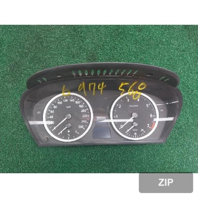 BMW 525i 2004 — панель приборов 6211 6 974 568