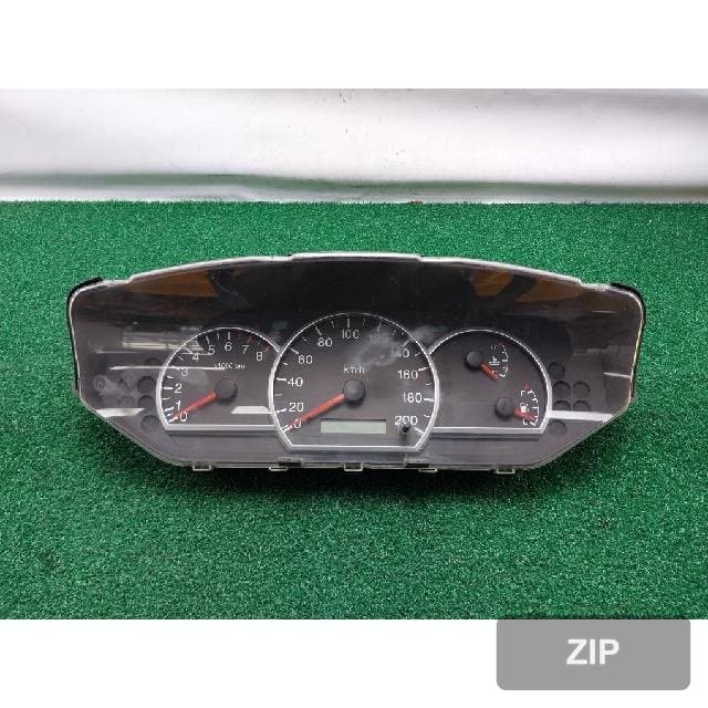 Kia Carens 2 2003 — приборная панель 0K2FZ55430
