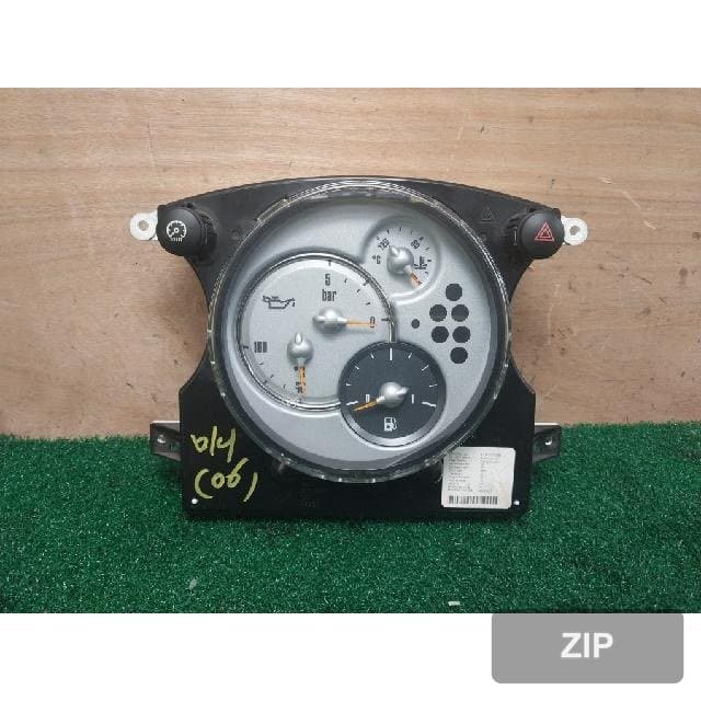 MINI Cooper (все кузовные варианты) 2006 — панель приборов 6972085