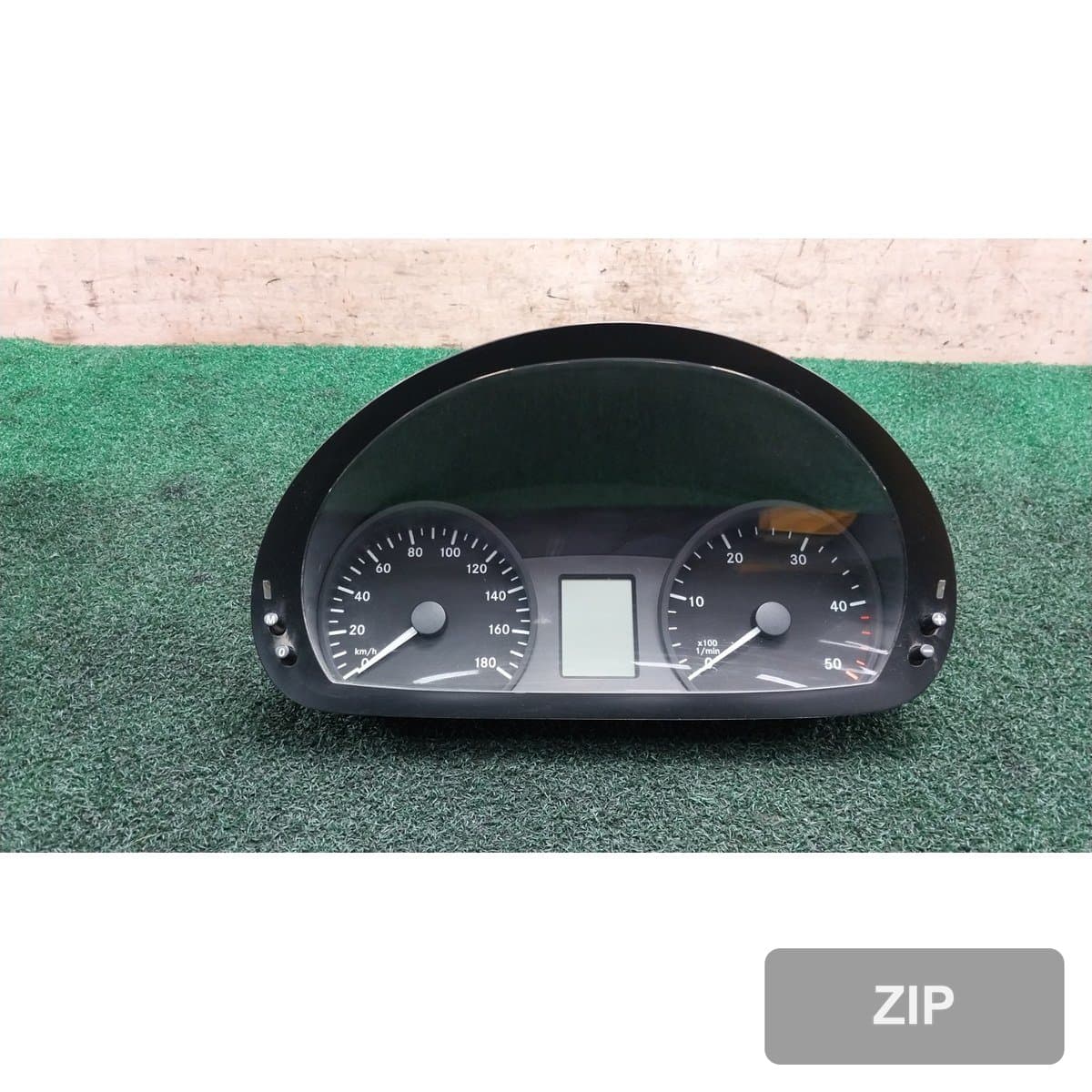 Mercedes-Benz 313 CDI LCV 2009 — панель приборов A9065420101