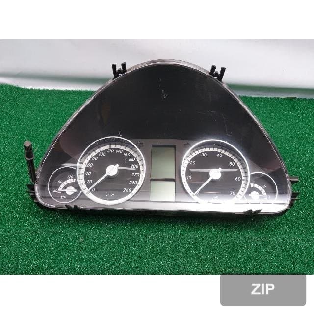 Mercedes-Benz C230 2006 — панель приборов A203 540 3948