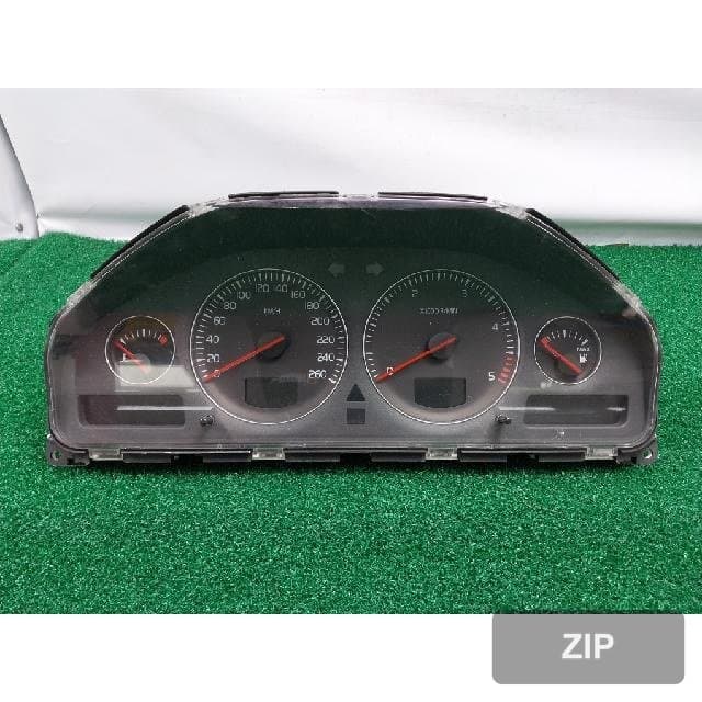 Volvo S60 2006 — панель приборов 30746102
