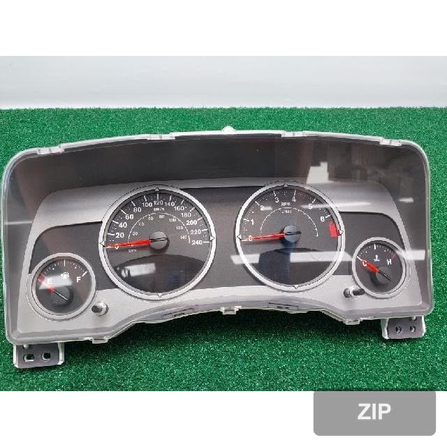 Jeep Compass 2007 — панель приборов 05107016AE