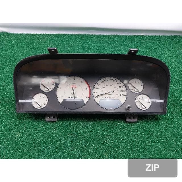 Jeep Grand Cherokee 2004 — приборная панель 56042916AM
