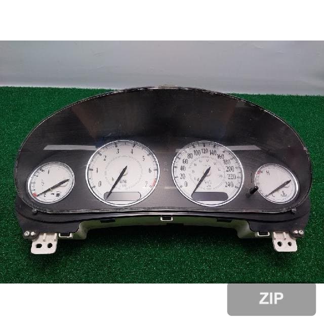 Chrysler 300M 2004 — панель приборов 05026411AE