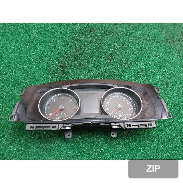 Volkswagen 1.4 2013 — панель приборов 5G0920861C