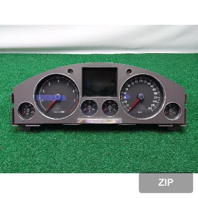 Volkswagen 4.2 2007 — приборная панель 3D0 920 882S