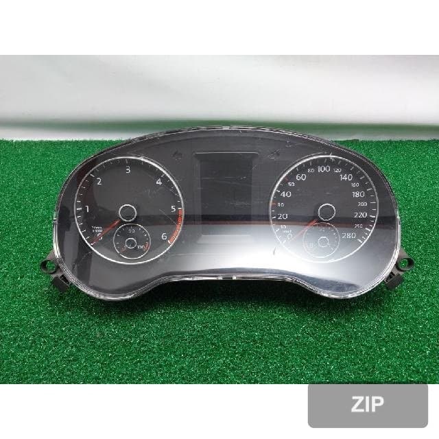 Volkswagen Jetta 2013 — щиток приборов 5C6 920 872A