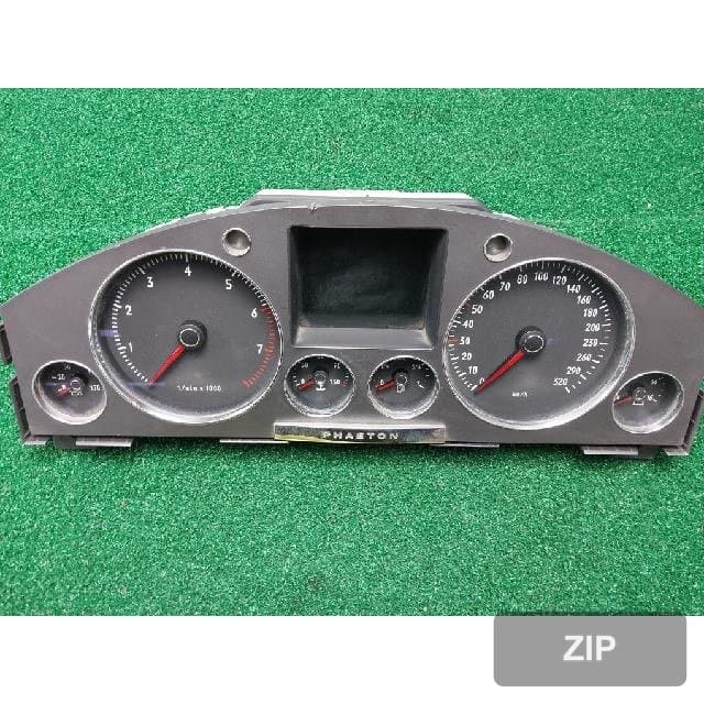 Volkswagen 6.0 2005 — панель приборов 3D0920882B