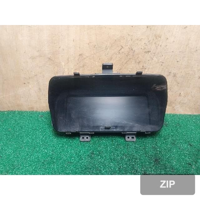 KG Mobility (Ssangyong) Korando 2020 — панель приборов 8022037010