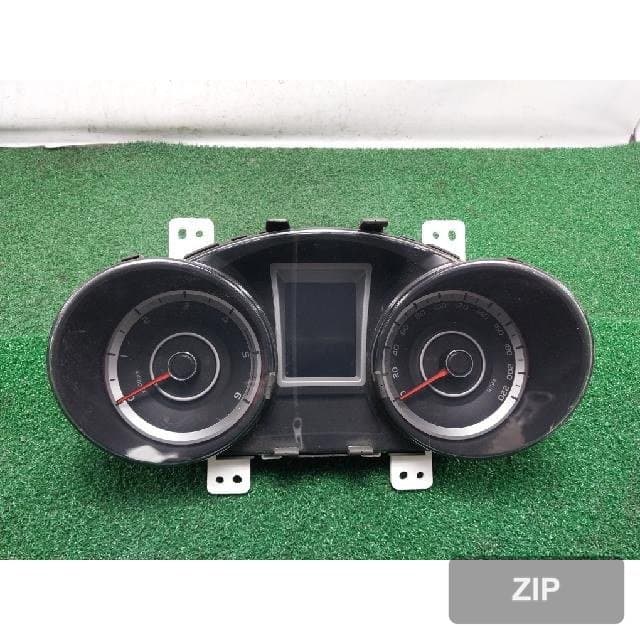 KG Mobility (Ssangyong) Tivoli 2016 — панель приборов 8022035220
