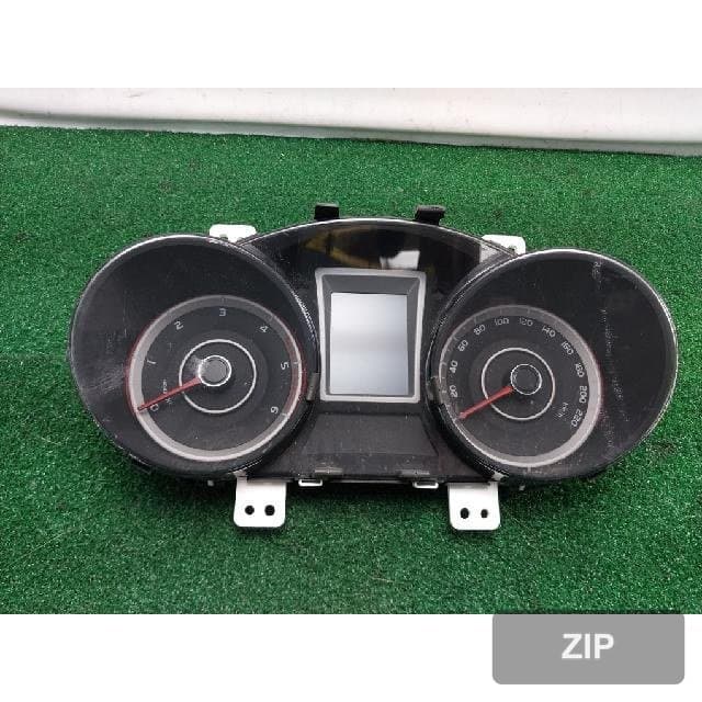 KG Mobility (Ssangyong) Tivoli Air 1.6 2018 — панель приборов 8022035820
