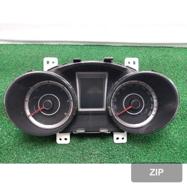 KG Mobility Tivoli 2016 — панель приборов 8022035110