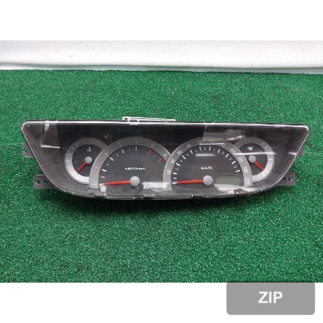 KG모빌리티 (Ssangyong) Rodius 11 мест 2WD RD300 2005 — приборная панель 8020021104