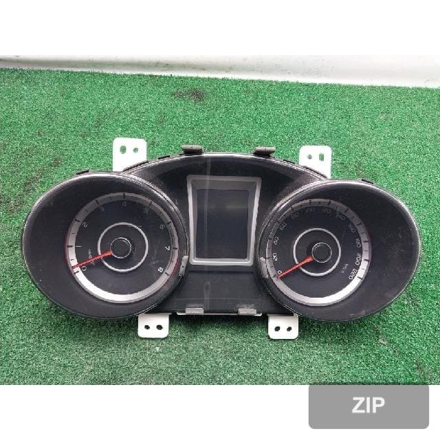 KG Mobility (Ssangyong) Tivoli 2015 — панель приборов 8022035060