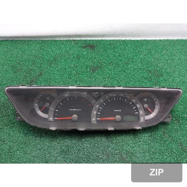 KG모빌리티 (Ssangyong) Rodius 2005 — панель приборов 8020021000