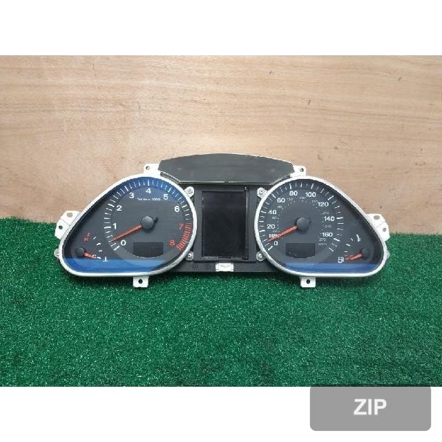 Audi A6 2007 — панель приборов 4F0920950S