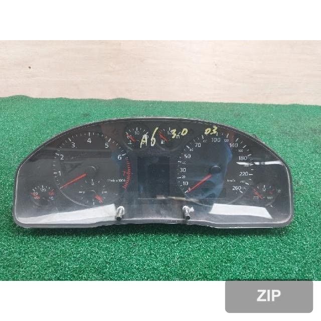 Audi A6 2003 — приборная панель 4B0 919 881 A