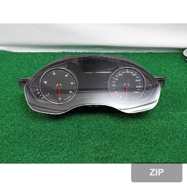 Audi A6 2013 3.0 — приборная панель 4G8920932D