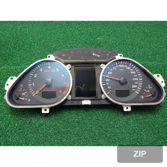 Audi A6 2.4 2006 — приборная панель 4F0 920 901 B