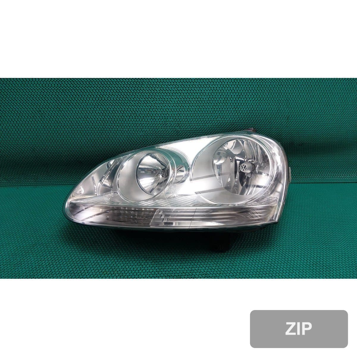 Volkswagen 2.0 2011 — фара левая