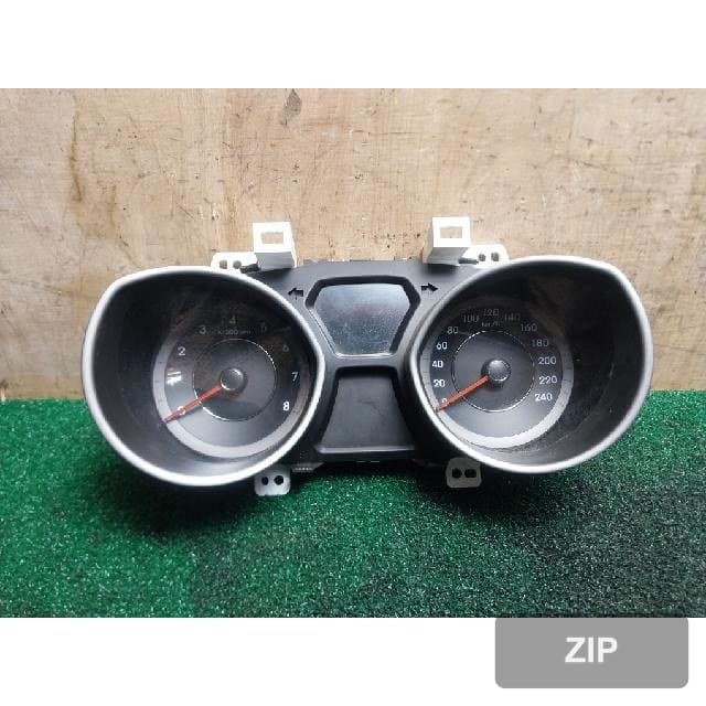 Hyundai Avante MD 2011 — панель приборов 940033X020