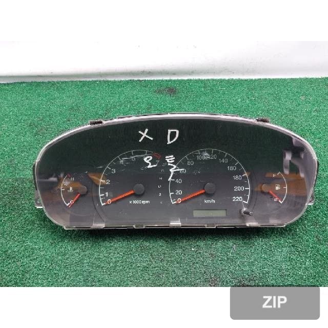 Hyundai Avante XD 2000 — панель приборов 94003-2D010