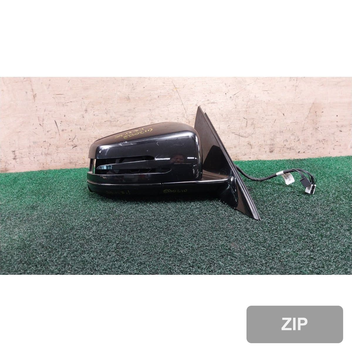 Mercedes-Benz E200 CGI 2011 — боковое зеркало правое A2128103016
