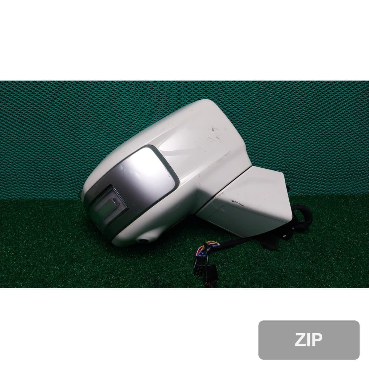 KG Mobility Torres EVX E5 2024 — боковое зеркало правое