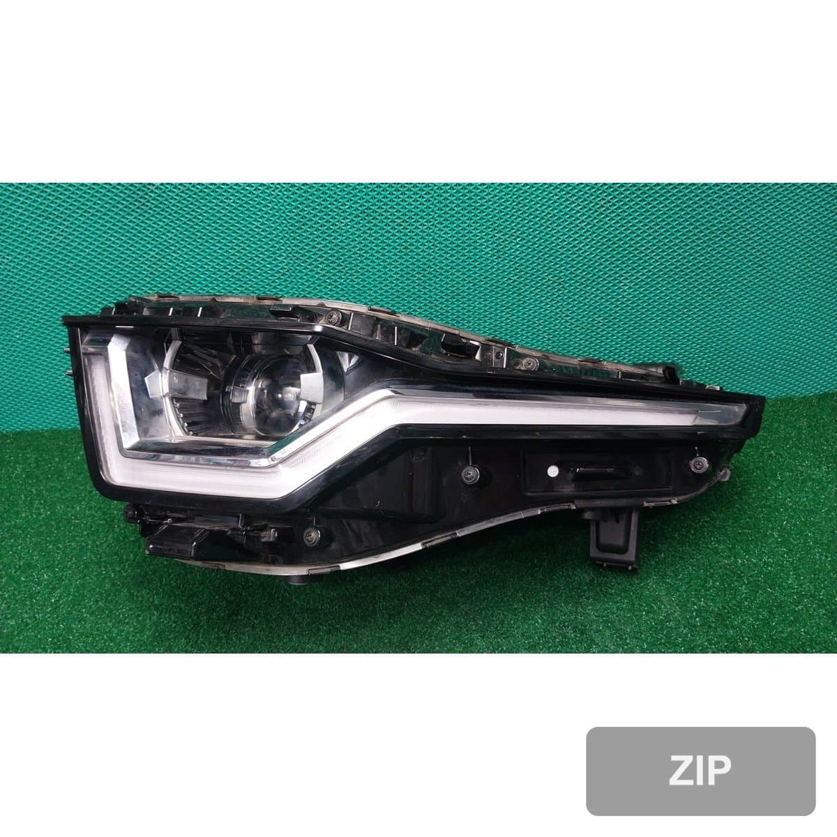 KG모빌리티(쌍용) Torres 1.5 2WD T5 2024 — фара левая