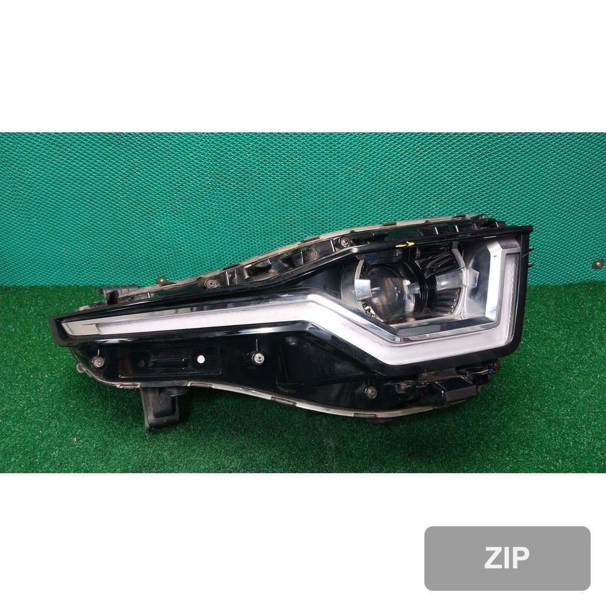 KG모빌리티 Torres 1.5 2WD T5 2023 — фара правая (светофор)