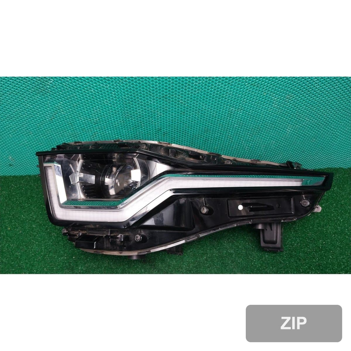 KG모빌리티(쌍용) Torres 1.5 2WD T5 2023 — фара левая