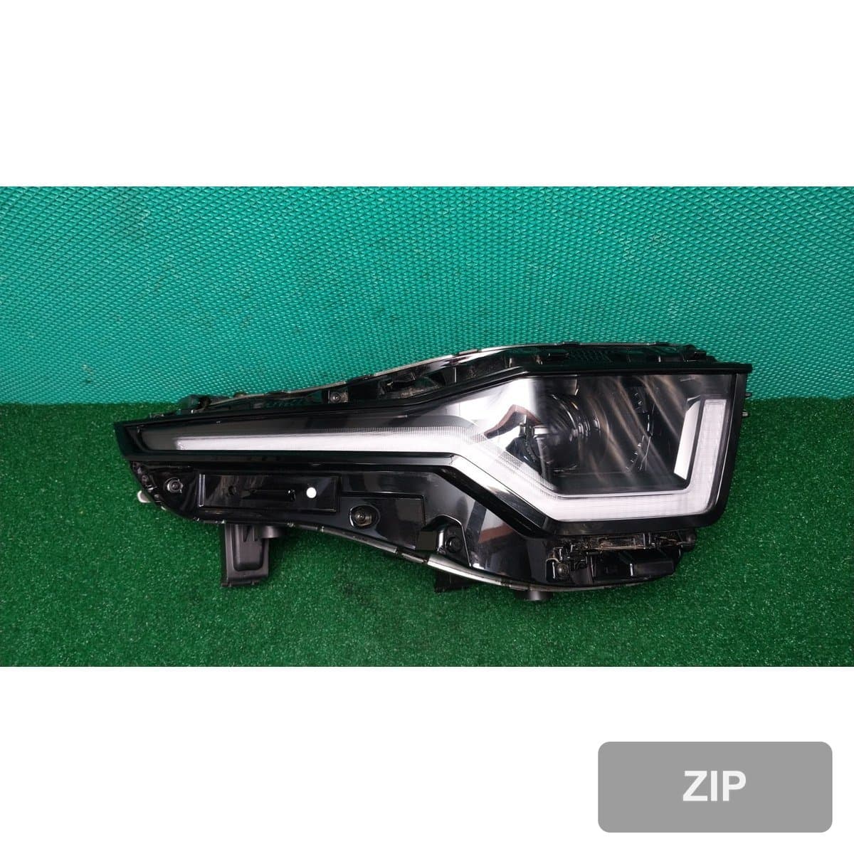 KG모빌리티 Torres 1.5 2WD T5 2023 — фара правая