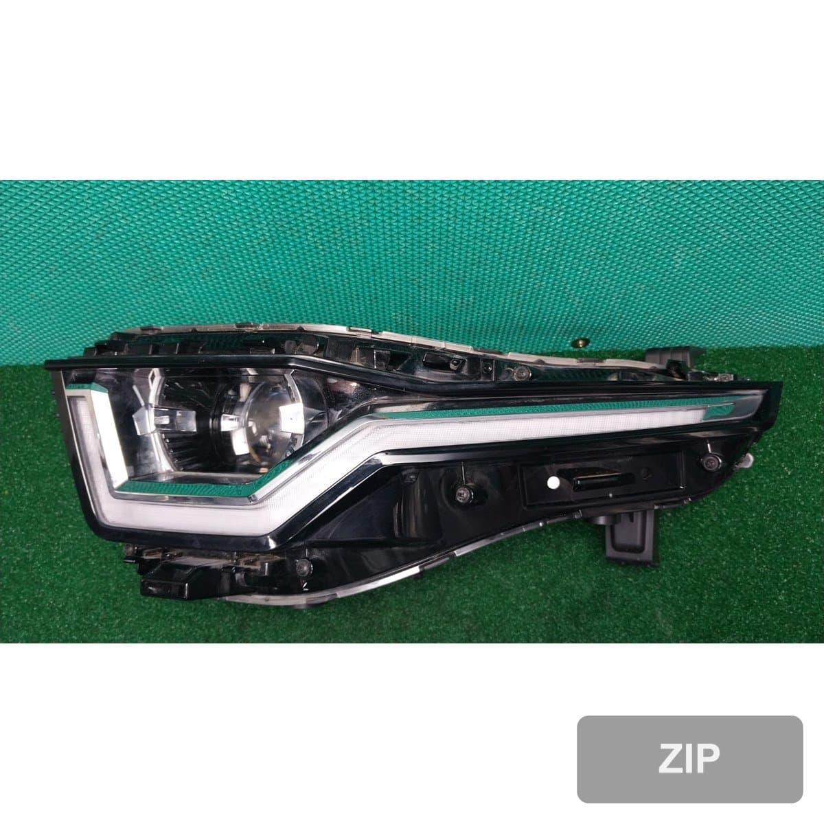 KG모빌리티(쌍용) Torres 1.5 2WD T5 2024 — фара левая 8310141200