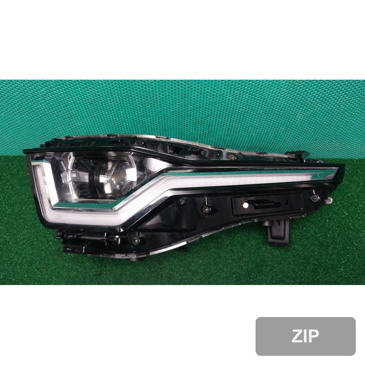KG Mobility Torres 1.5 2WD T5 2024 — фара левая 8310141200