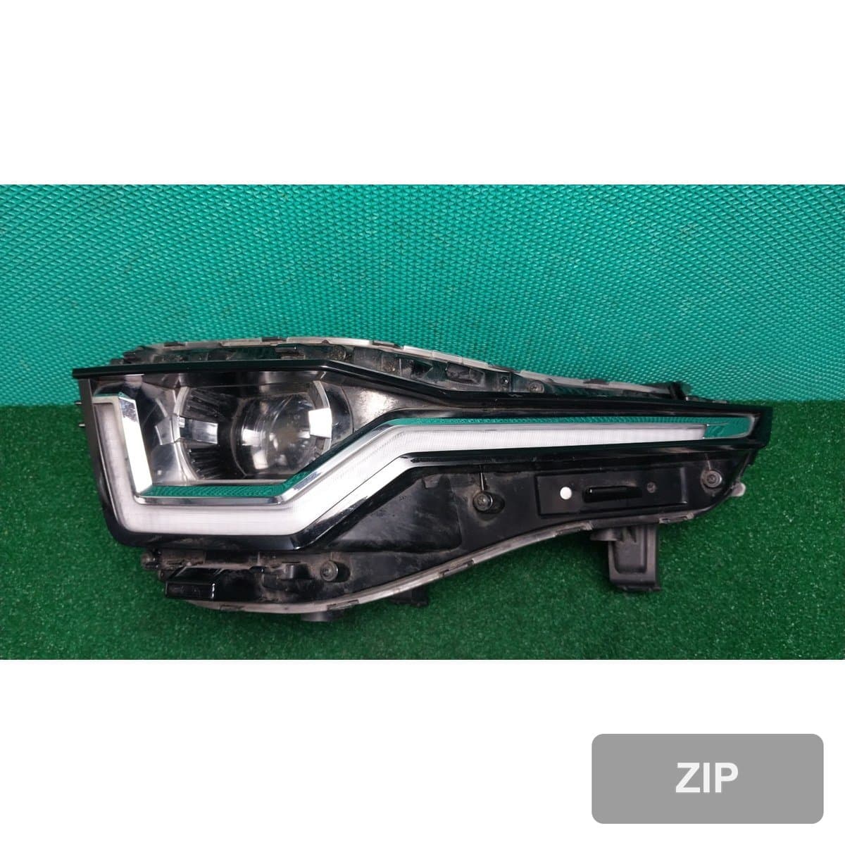 KG모빌리티(쌍용) Torres 1.5 2WD T5 2024 — фара левая (водительская)