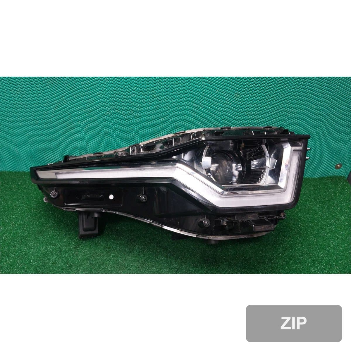 KG모빌리티(쌍용) Torres 1.5 2WD T5 2024 — фара правая