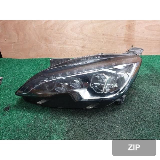 Peugeot 308 2.0 BlueHDi GT 2016 — фара левая 967783248001