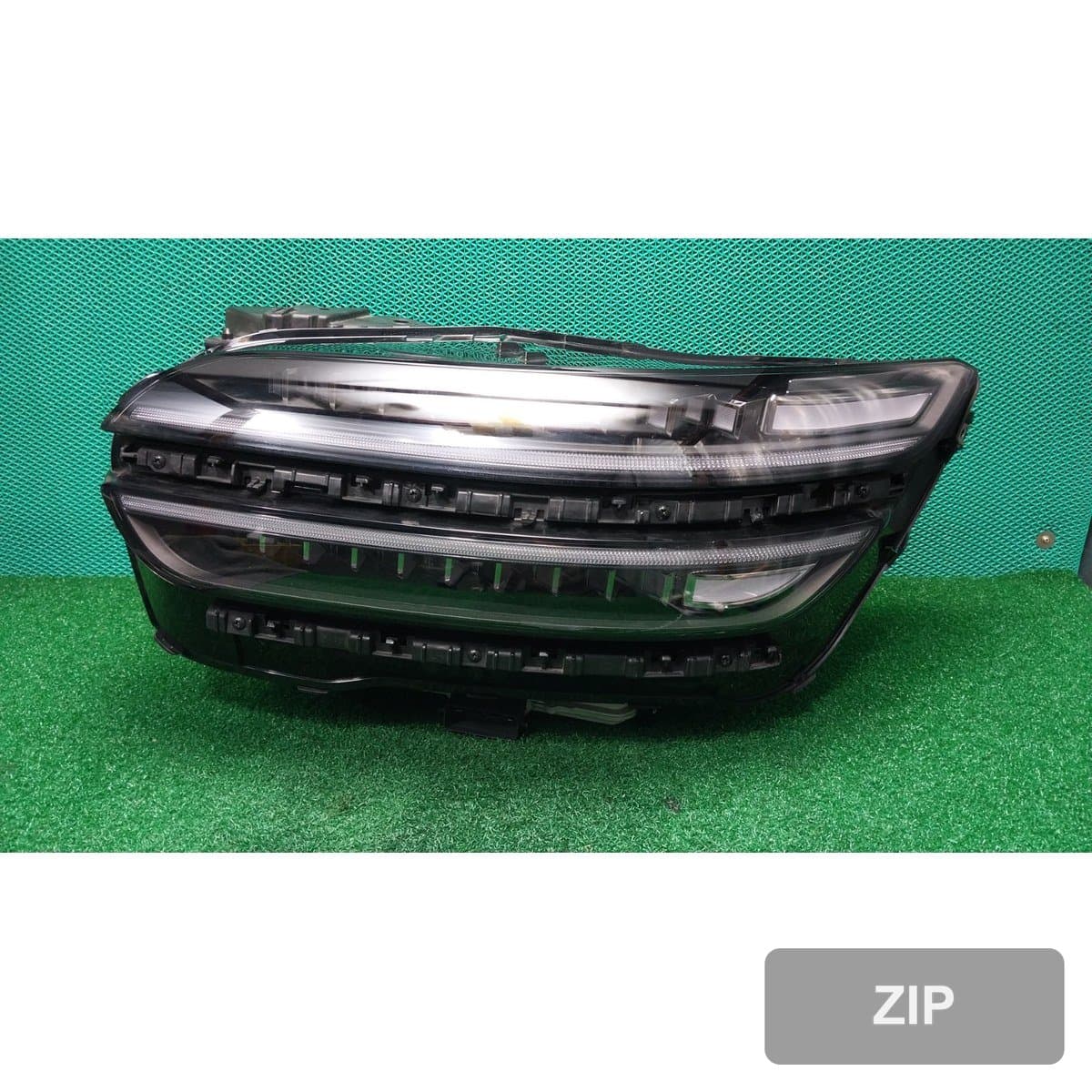 Genesis GV70 2025 — фара левая 92101AR