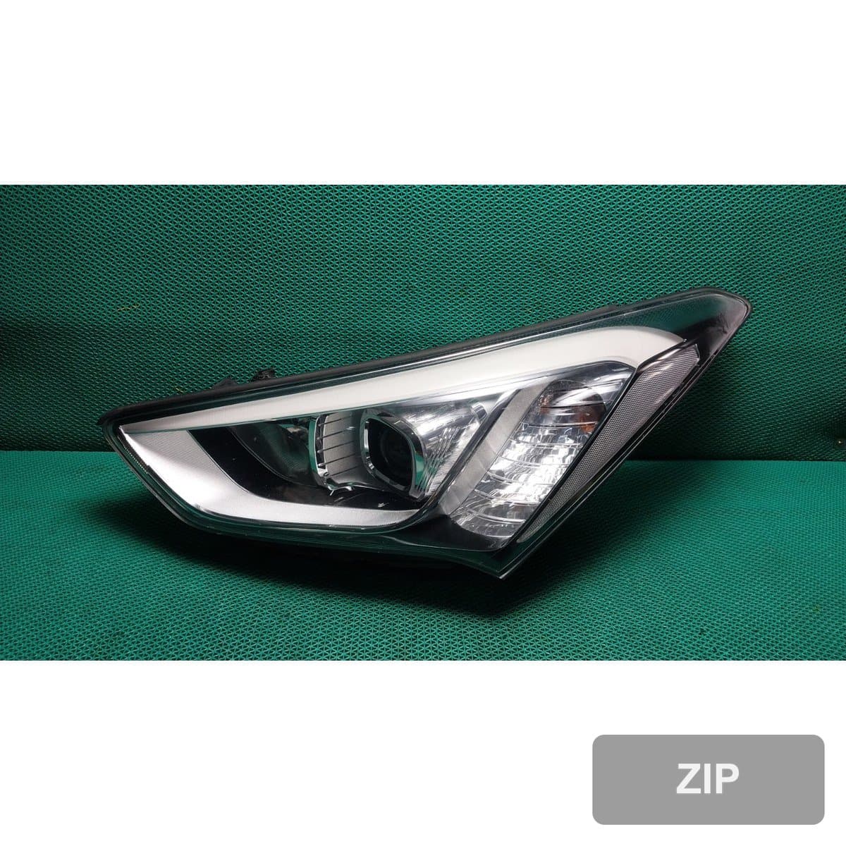 Hyundai Santa Fe DM 2015 — фара левая 921012W